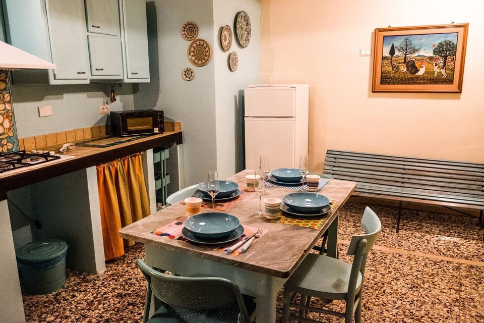 Property building, Kitchen or kitchenette, Living room
