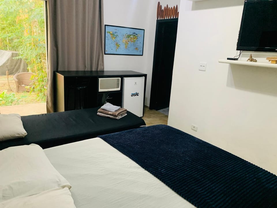 SUÍTE PRIVATIVA RIVIERA & ITAGUARÉ 100mts de 2 praias! House in Bertioga