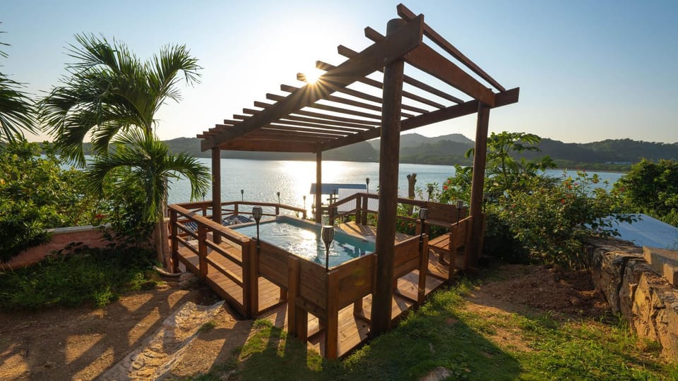 View (from property/room), Pool view, Sea view, Swimming pool, Swimming pool