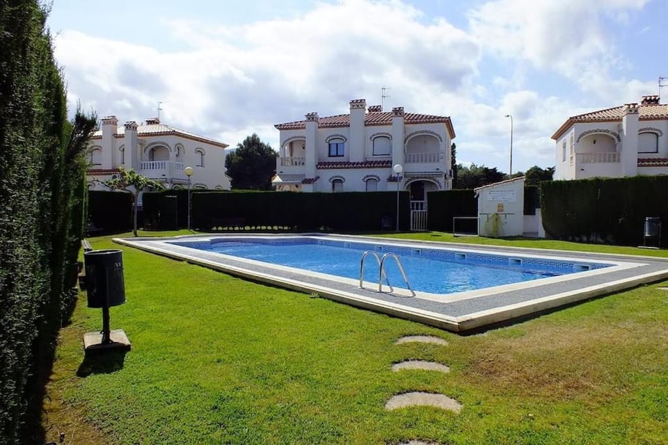 Miami Playa: houses / villas - 4 rooms - 6 persons House in Miami Platja