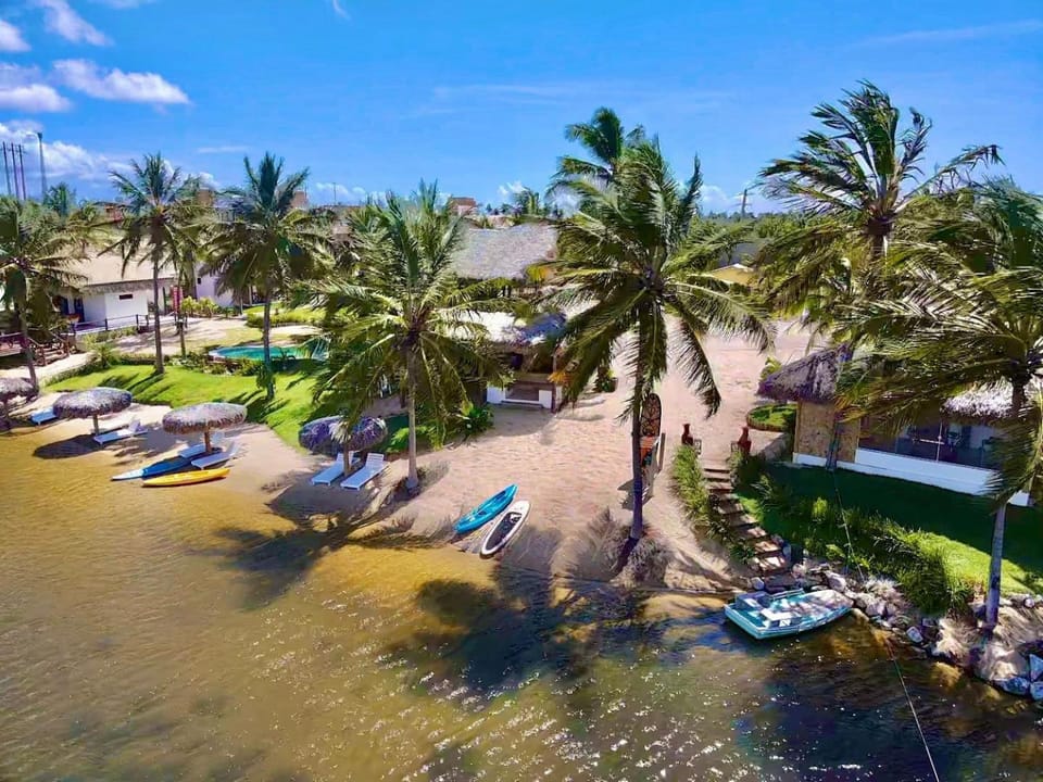 Day, Natural landscape, Bird's eye view, View (from property/room), Lake view, Sports