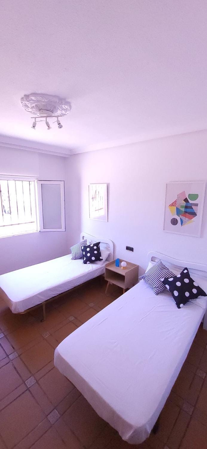 Photo of the whole room, Bedroom