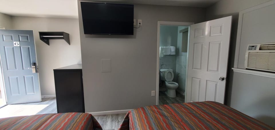 Villa Rosa Motel Motel in Lake Erie