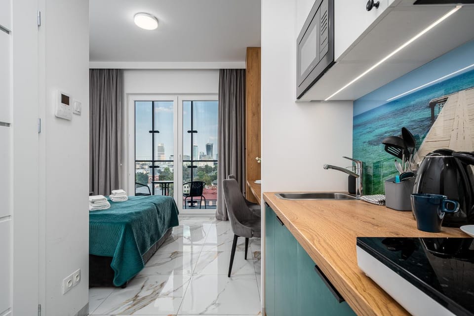 Bed, Kitchen or kitchenette