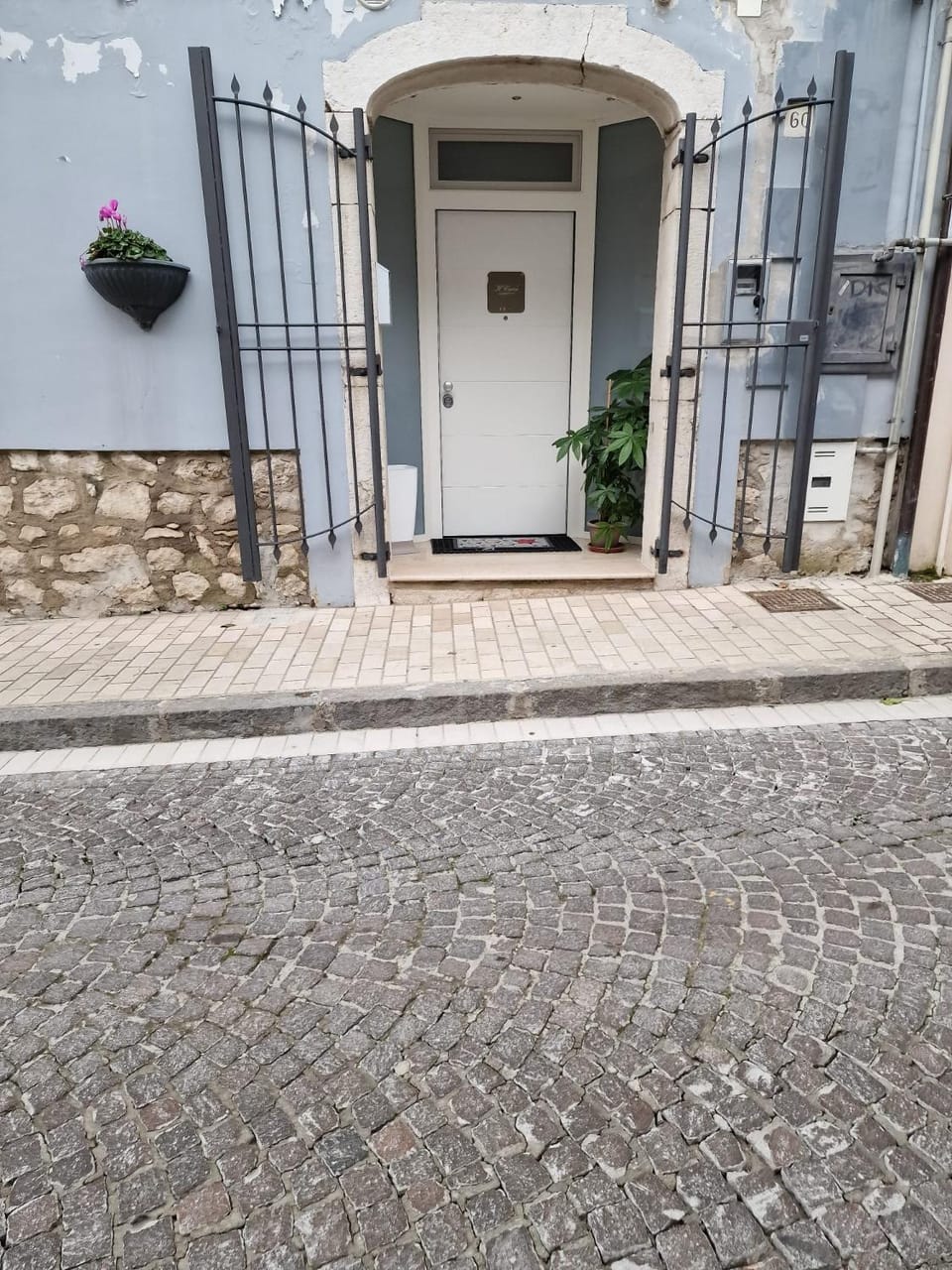 Facade/entrance, Day