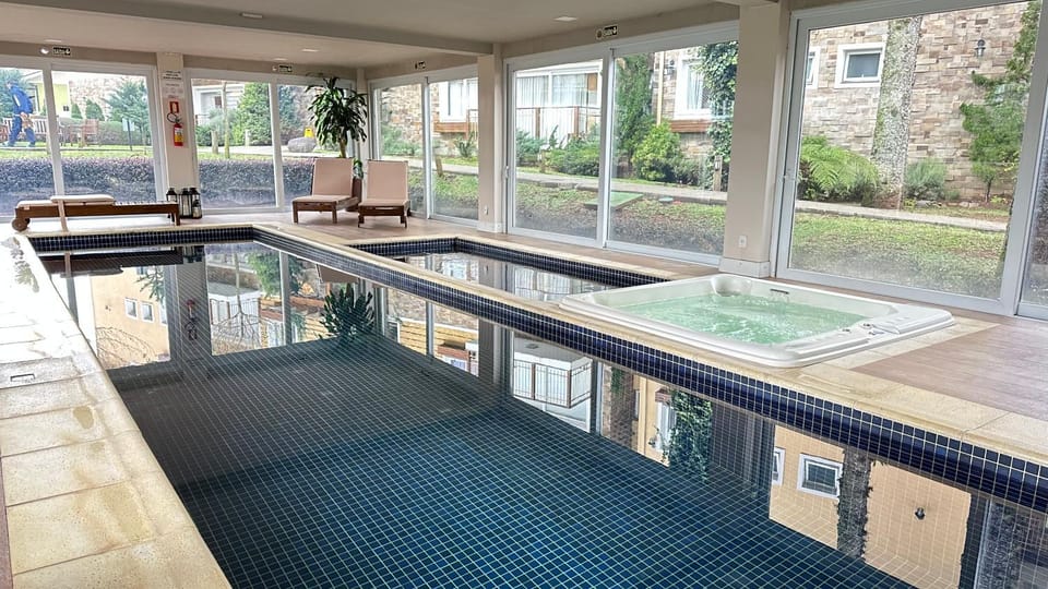 Hot Tub, Pool view, Swimming pool
