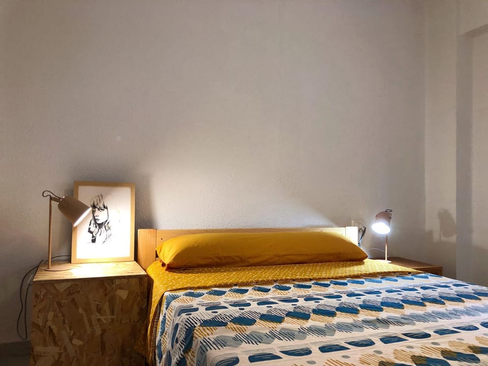 Bed, Bedroom