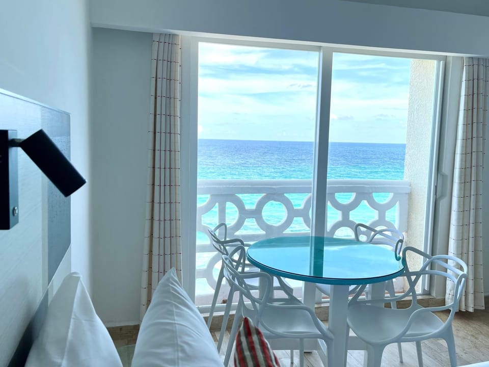 Beachside Apartments Cancun Apartment in Cancun