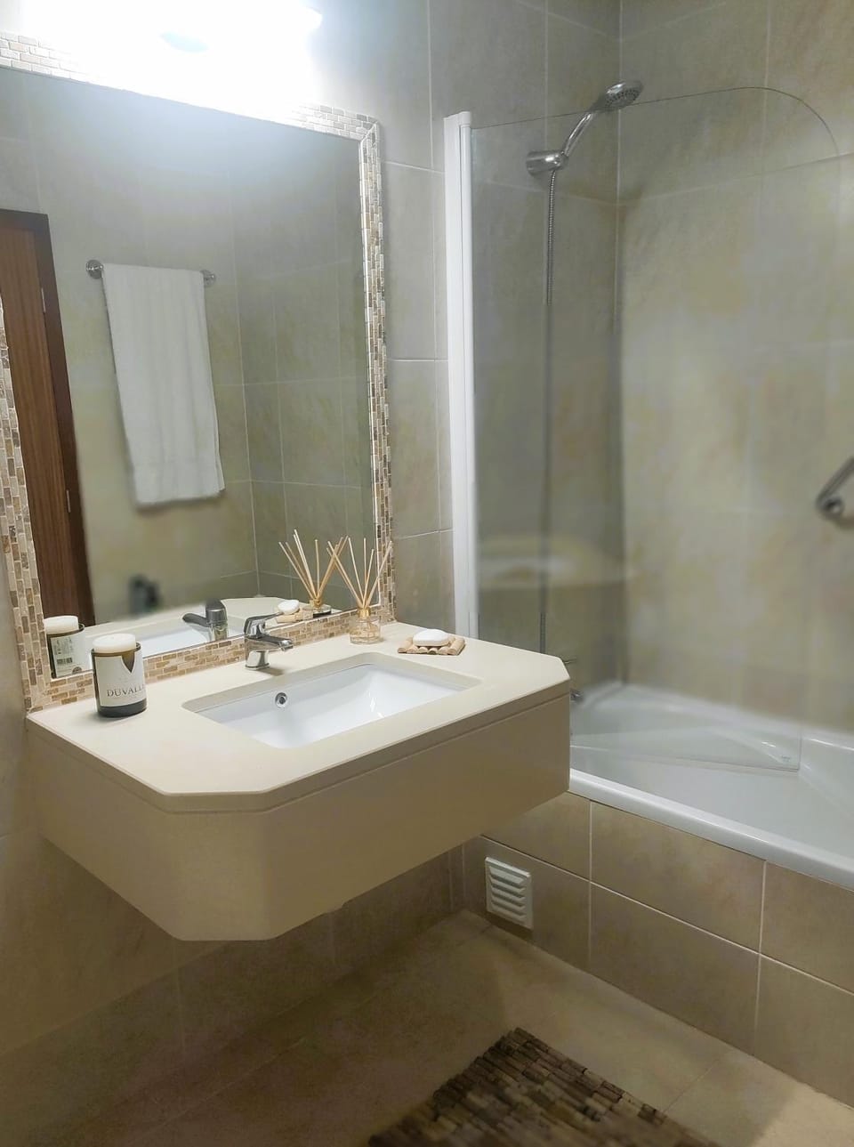 Bathroom, Bath