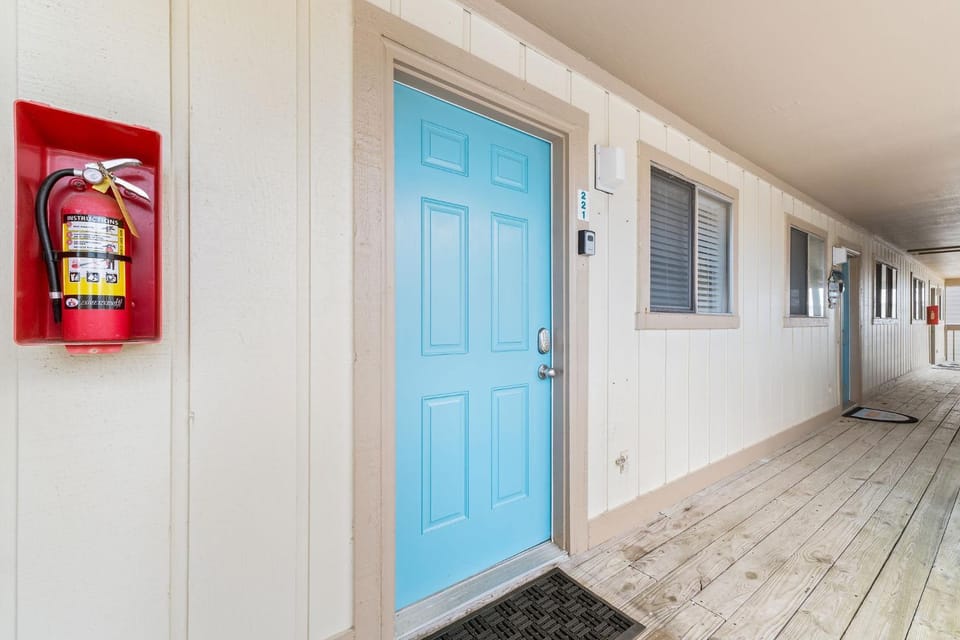Las Palmas 221 by Vacation Homes Collection Apartment in West Beach