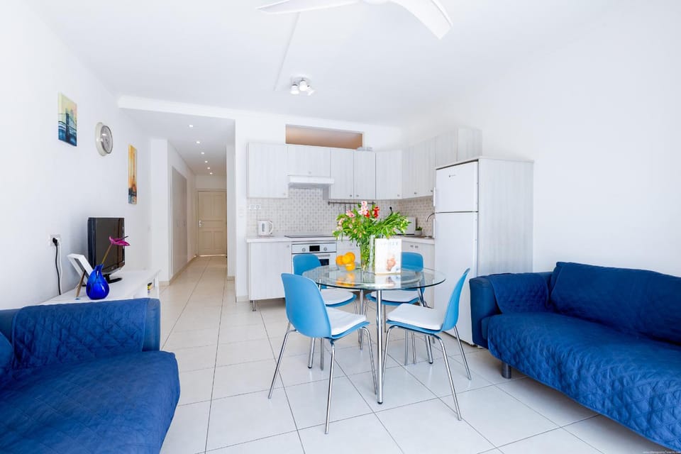 Living room, Seating area, pet friendly, stove