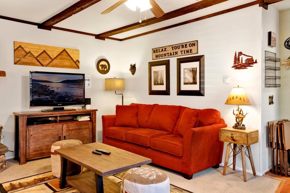 Mountain Getaway by Big Bear Vacations Adorable Sugarloaf Retreat House in Southern California