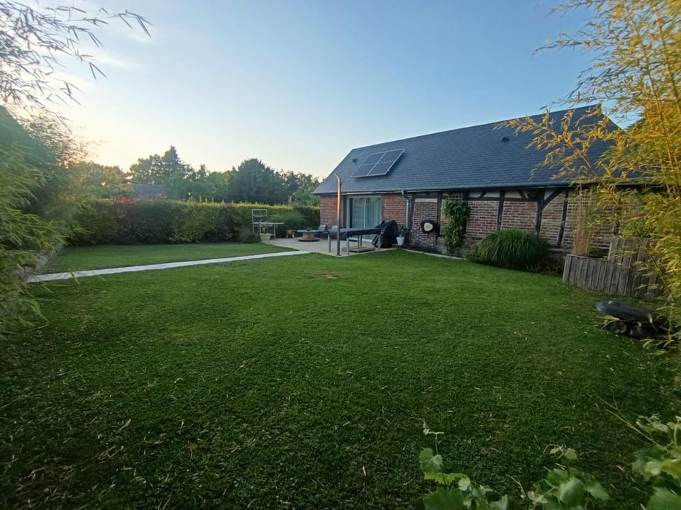 Gîte au calme en Normandie, Forêt de Lyons House in Normandy