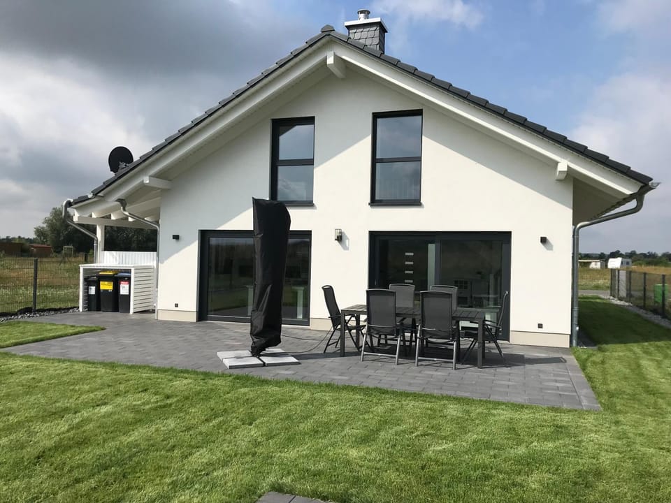 Ferienhaus Oskar 100m Entfernung zum See/Strand House in Saxony