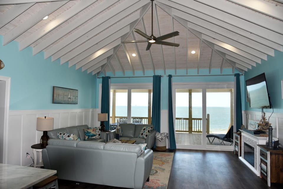 Lighthouse View House in Dauphin Island