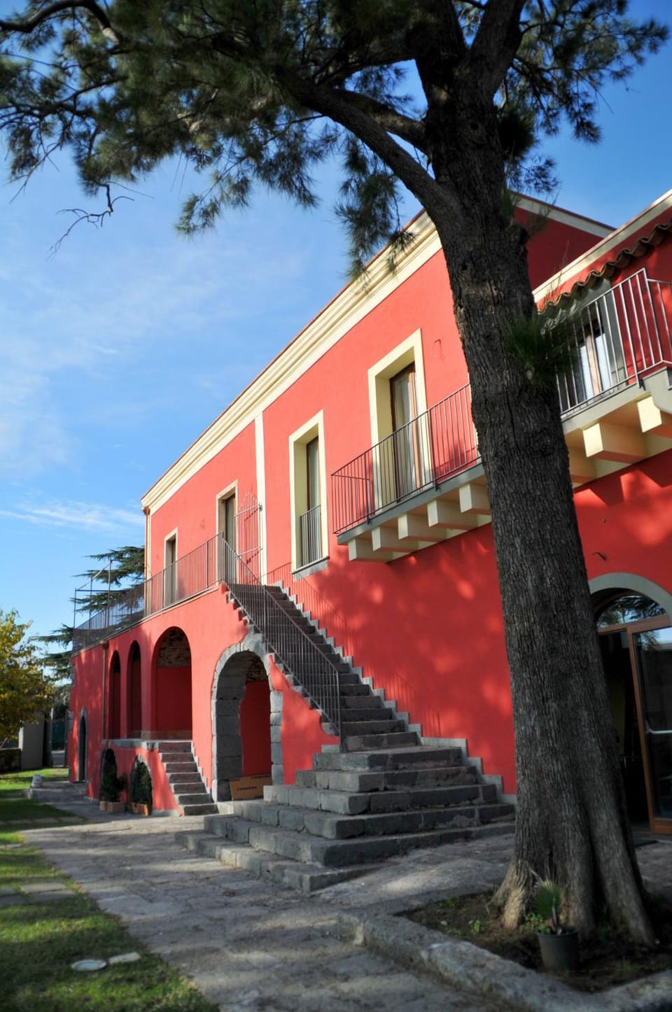 Facade/entrance