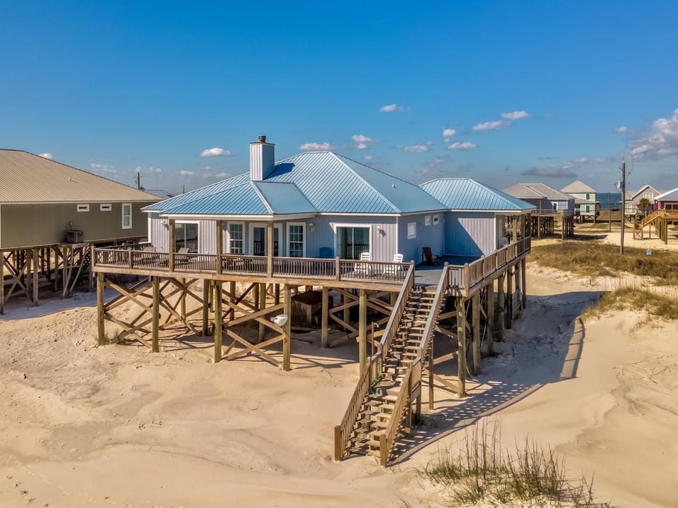 CR Escape House in Dauphin Island