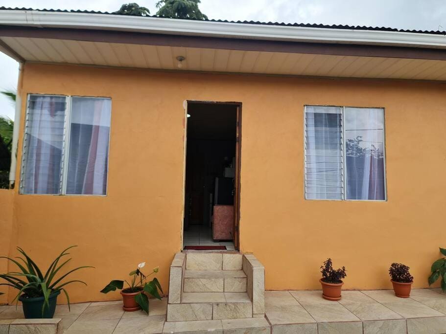 Apartment Guayabon #1, AC, Arenal Volcano Fortuna Apartment in Alajuela Province