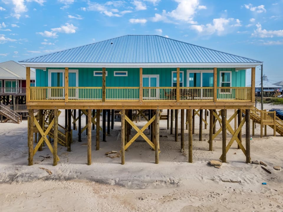 Sandy Seaclusion House in Dauphin Island