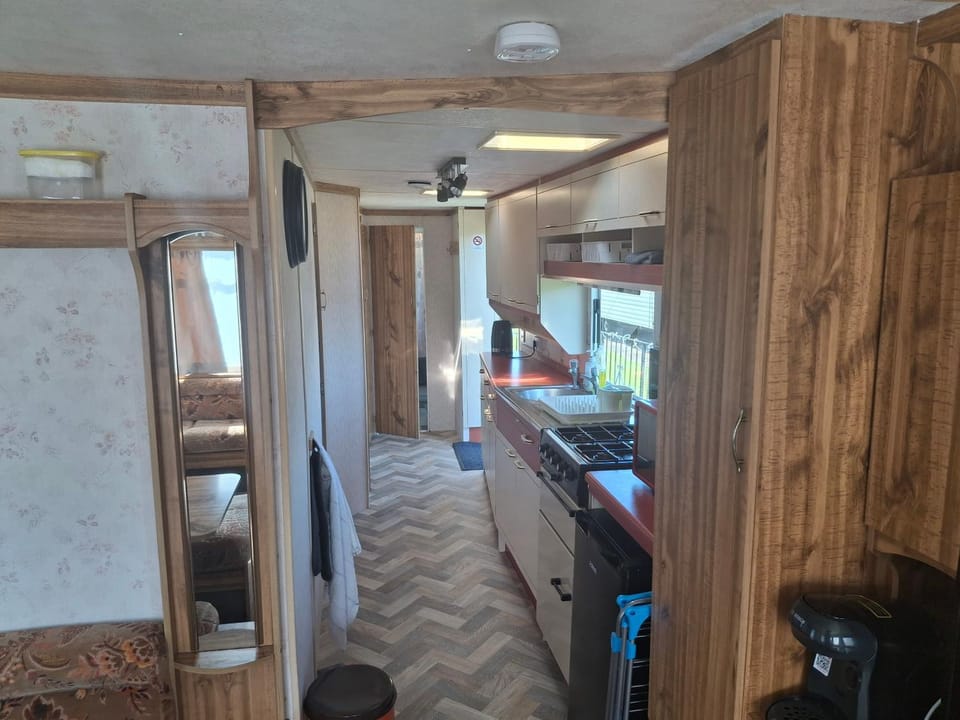 Idyllic Family Holiday Caravan Campground/ 
RV Resort in Skegness