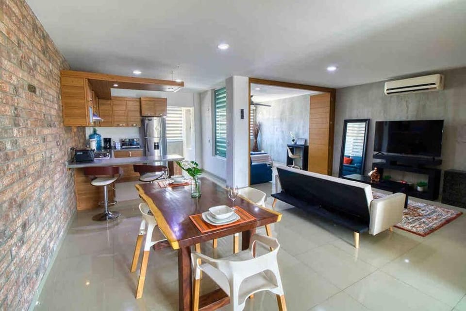 2 bd Loft in Versalles, Walk to the Beach! Apartment in Puerto Vallarta
