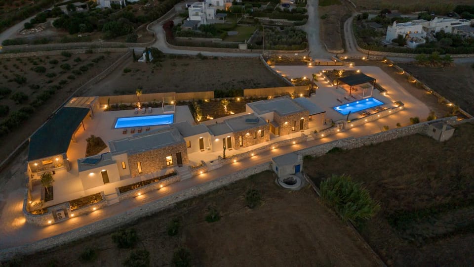 Property building, Night, Neighbourhood, Bird's eye view, Garden, Seating area, Pool view, Swimming pool, wedding, wedding