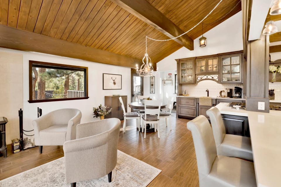Soaring Pines Big Bear Retreat | Spa & Game Room Sauna House in Big Bear