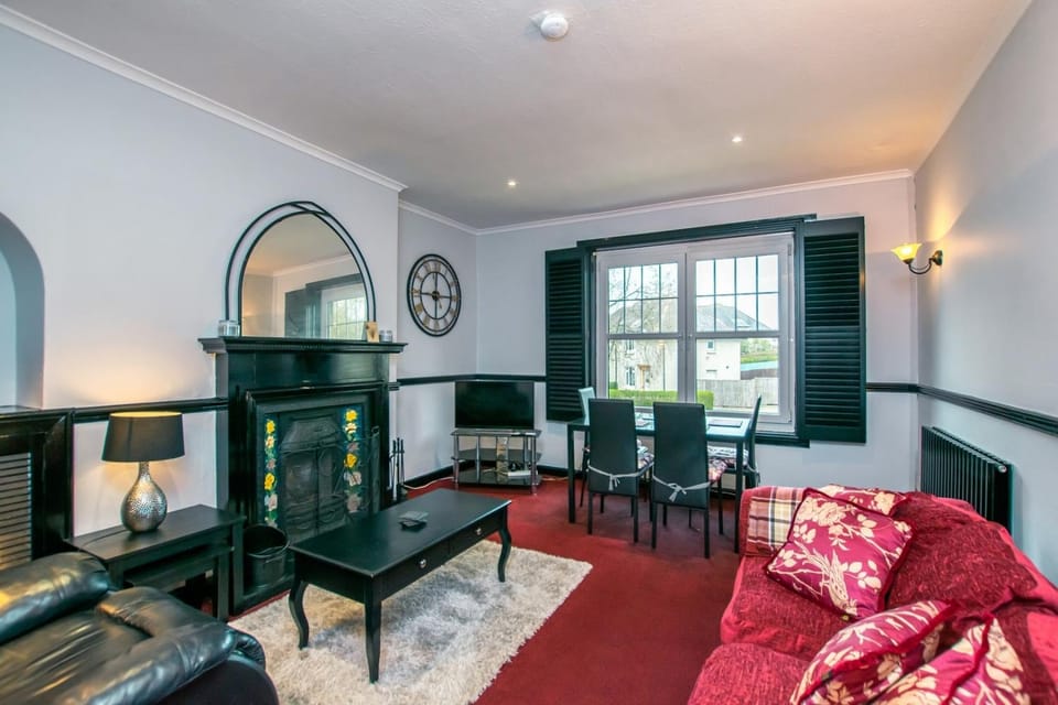 Cosy & Central 2BD Apartment Milngavie, Glasgow Apartment in Scotland