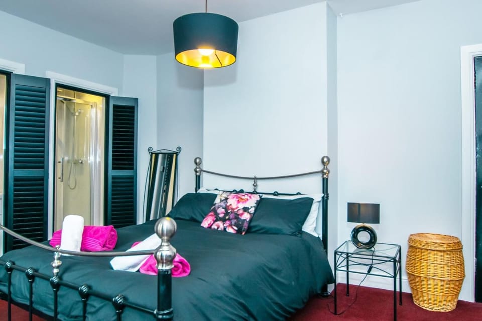 Cosy & Central 2BD Apartment Milngavie, Glasgow Apartment in Scotland