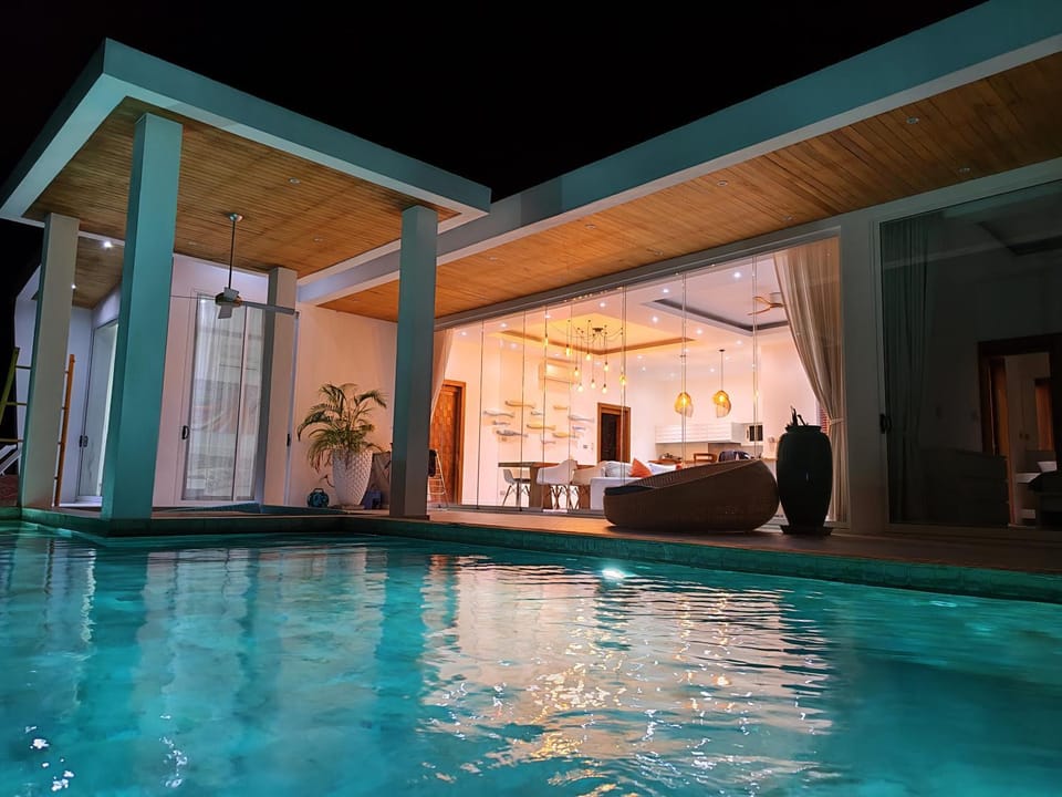 Balcony/Terrace, Pool view