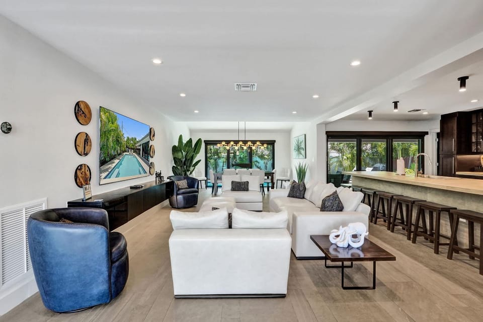 Windward Escape House in Lauderdale-by-the-Sea