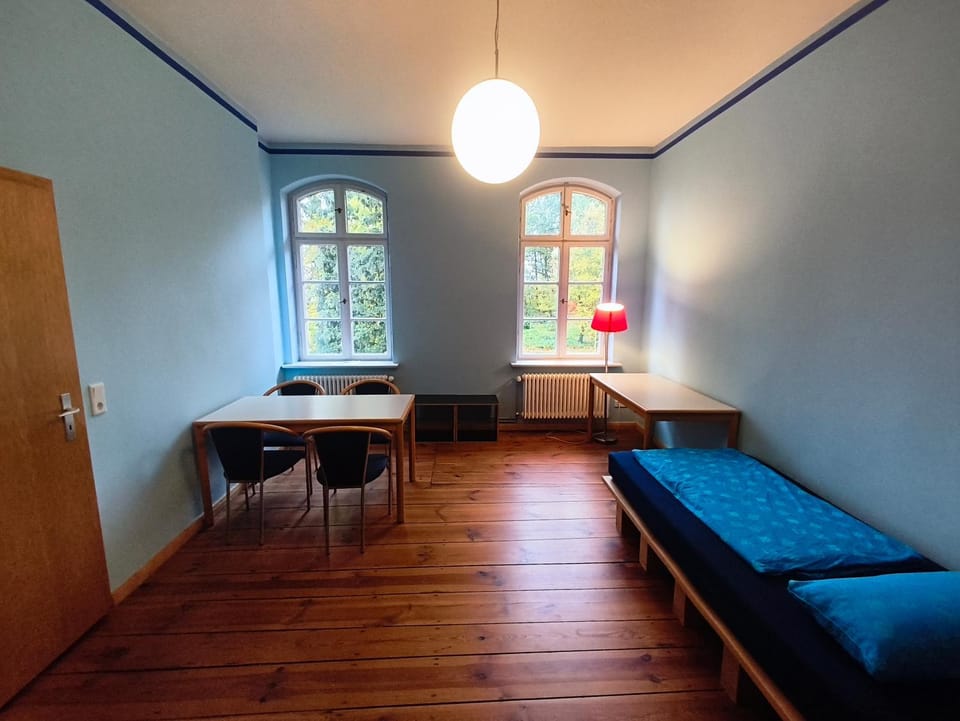 Bed, Living room, Seating area