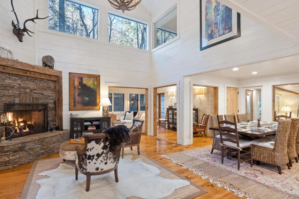 Living room, Seating area, flat iron