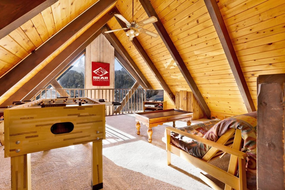 Bear Mountain Views by Big Bear Vacations Walk to Ski Lift Chalet with Foosball & Views Chalet in Big Bear
