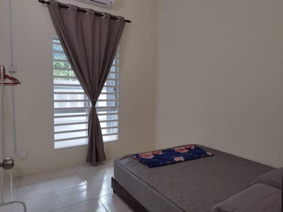 Homestay Mohamad & Delisha Tapah -Pool House in Perak