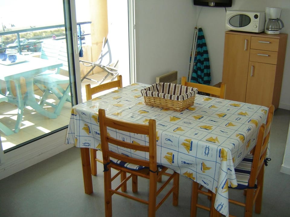 Appartement en Bord de Mer avec Balcon et Parking Privé - 2 Personnes - FR-1-540-211 Apartment in Notre-Dame-de-Monts