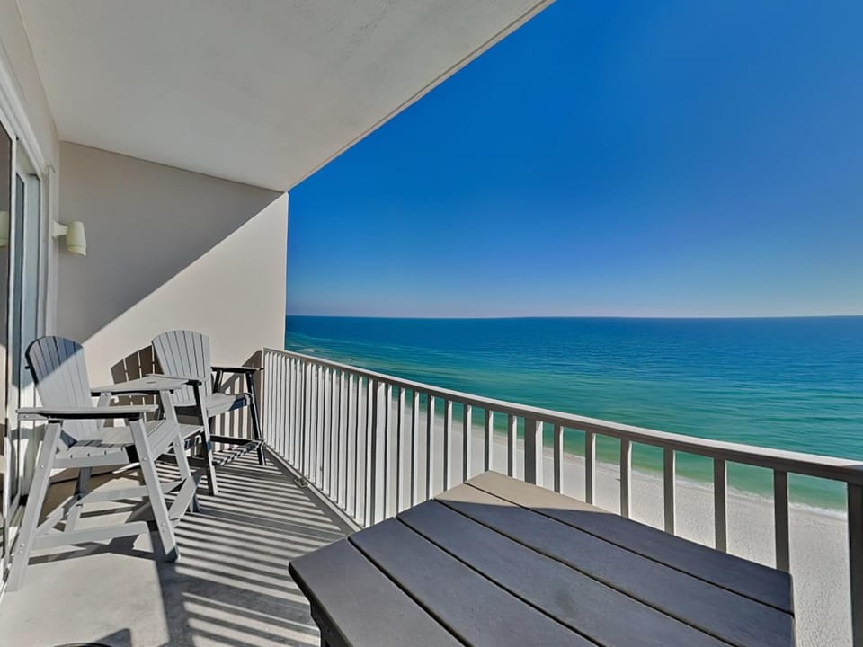 Balcony/Terrace, Seating area, Sea view, furniture