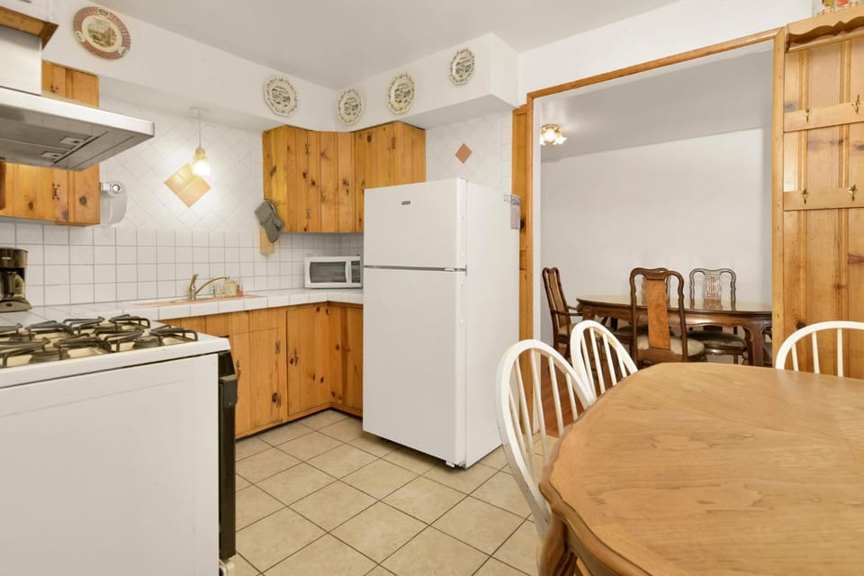 Cozy Summit- Cozy Central Resort Chalet- Minutes to Activities Chalet in Big Bear