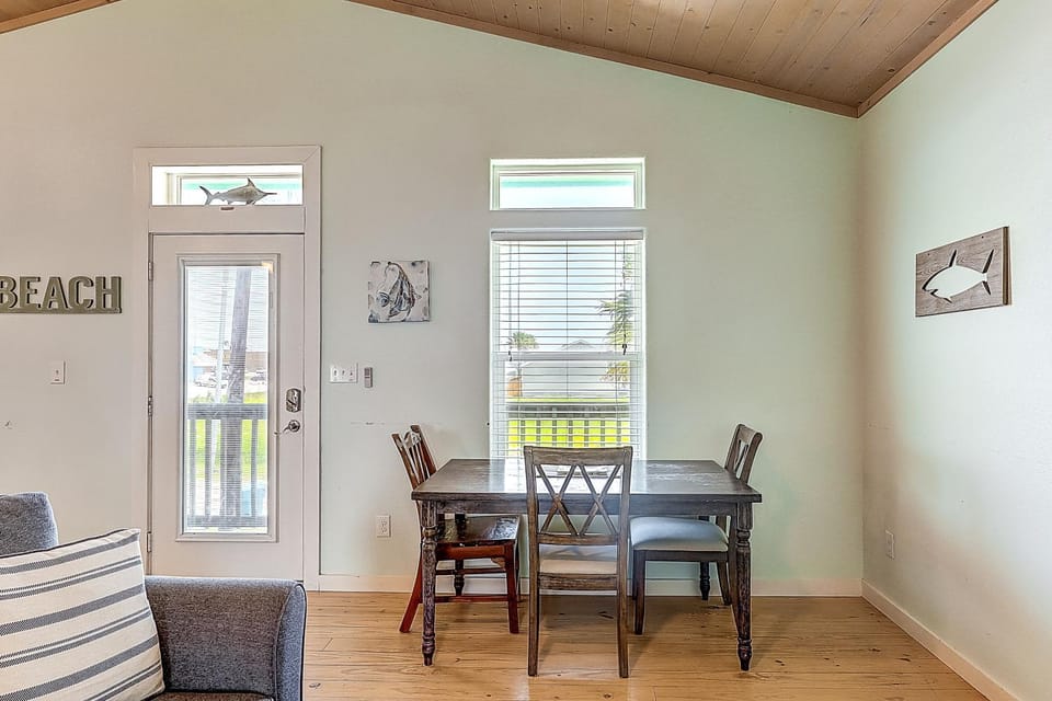 Eskridge Gem Unit B House in Port Aransas