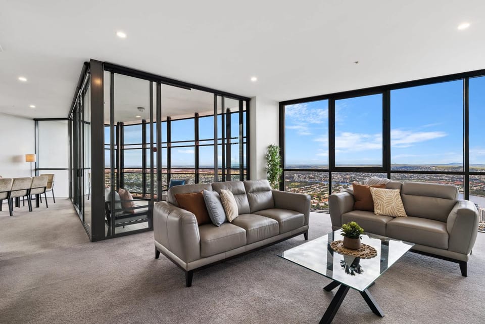 Premium 4 Bedroom Family Apartment - Brisbane City Apartment in Kangaroo Point