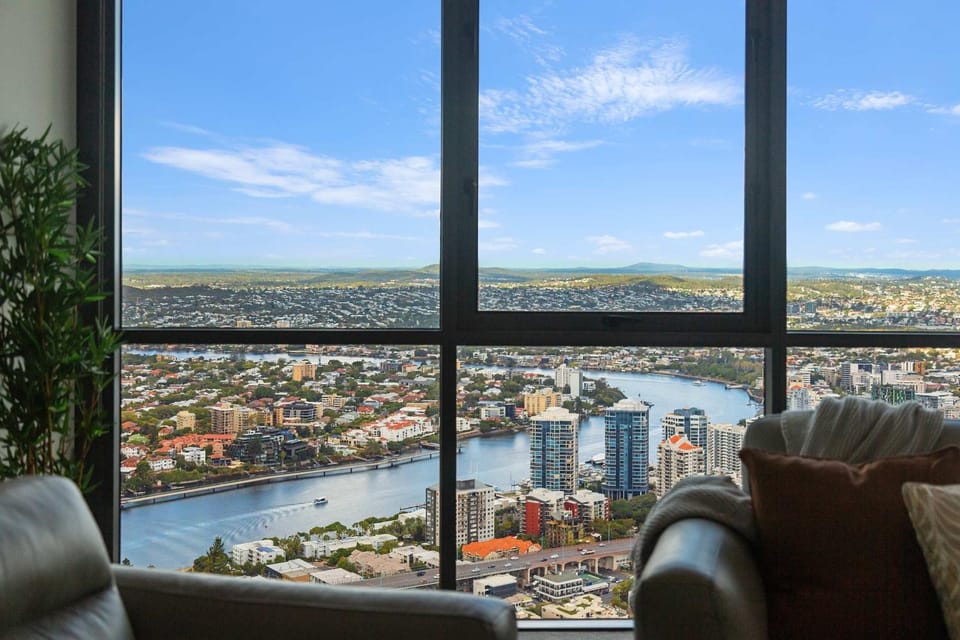Premium 4 Bedroom Family Apartment - Brisbane City Apartment in Kangaroo Point