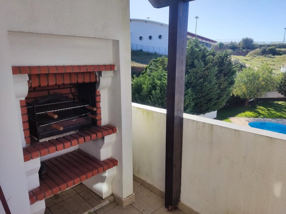Large Duplex Apartment Pool View Apartment in Albufeira