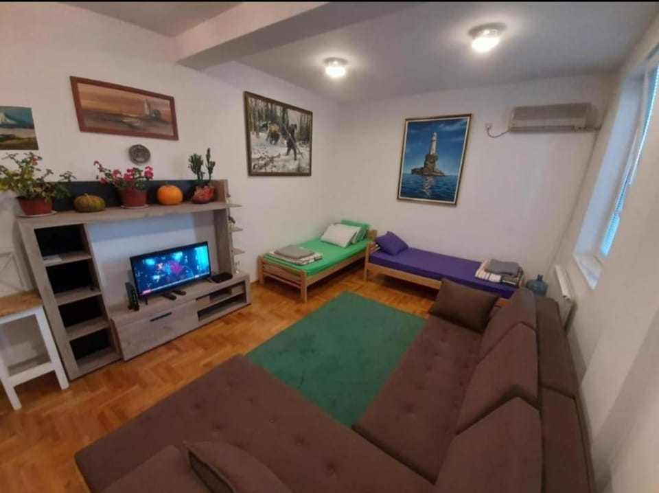 TPC 9 Apartment in Belgrade