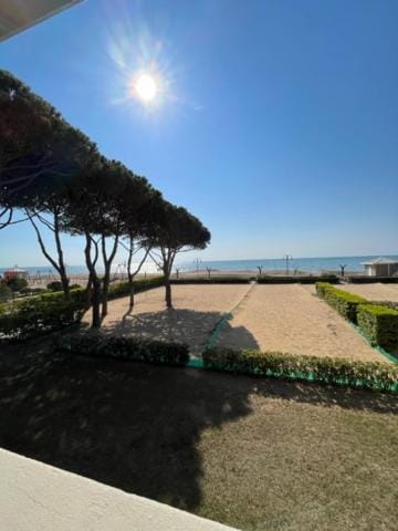 APPARTAMENTO FRONTEMARE DA MICHI E2 Apartment in Lido di Jesolo