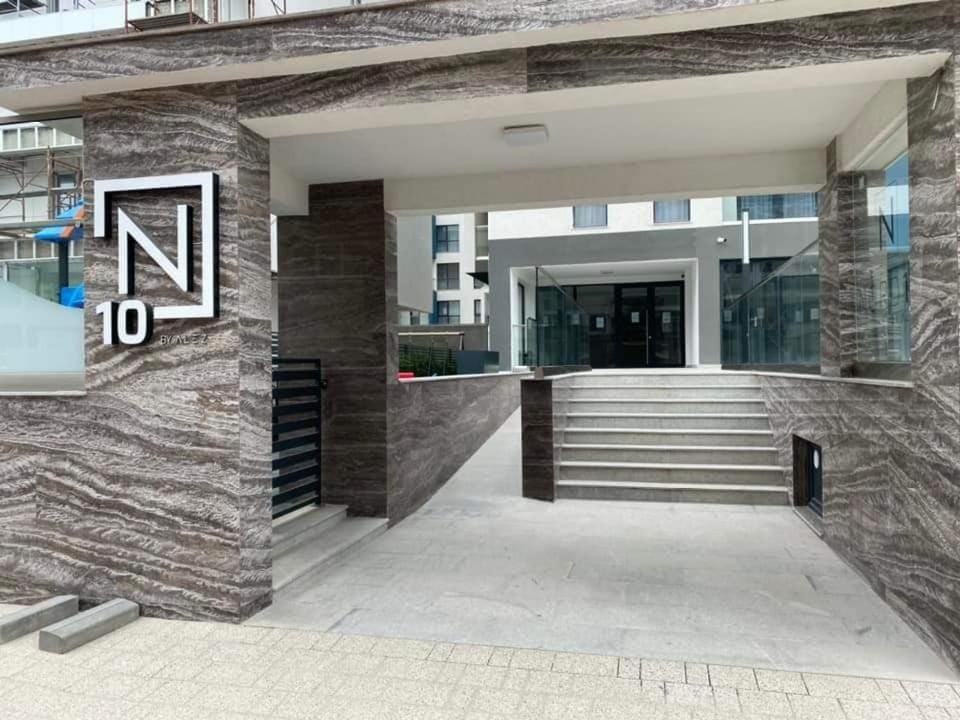 Property building, Facade/entrance