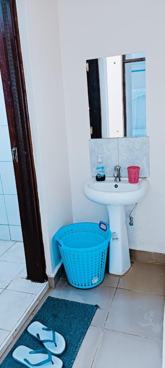 EuphGlory accomodations 2 bedrooms Apartment in Uganda