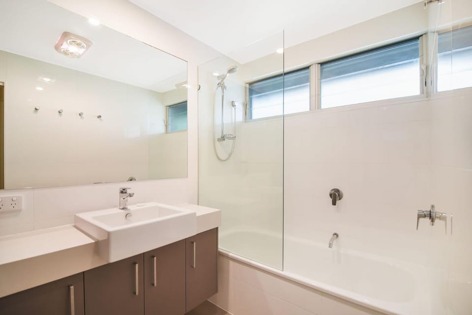 Shower, Bathroom, Bath