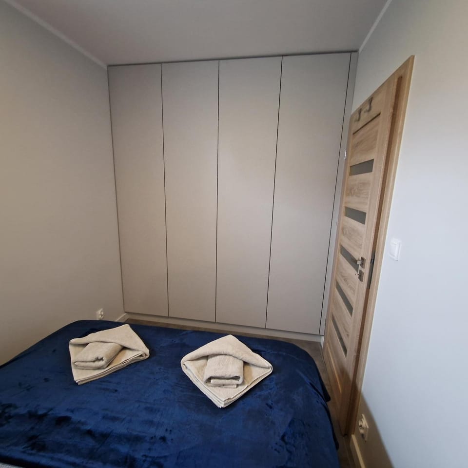 Photo of the whole room, wardrobe