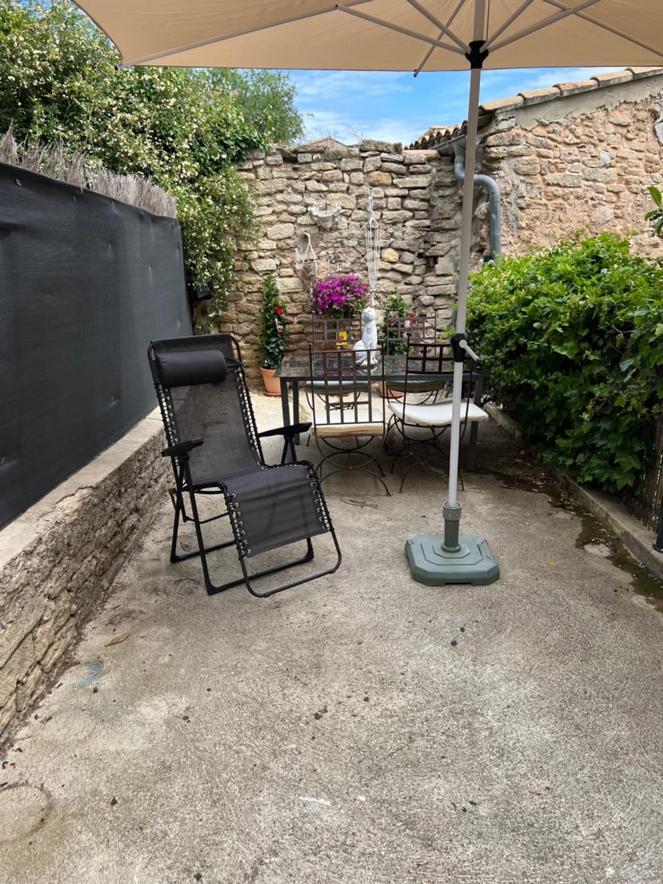 La terrasse de Caromb face au Mont VENTOUX maison avec clim Apartment in Provence-Alpes-Côte d'Azur