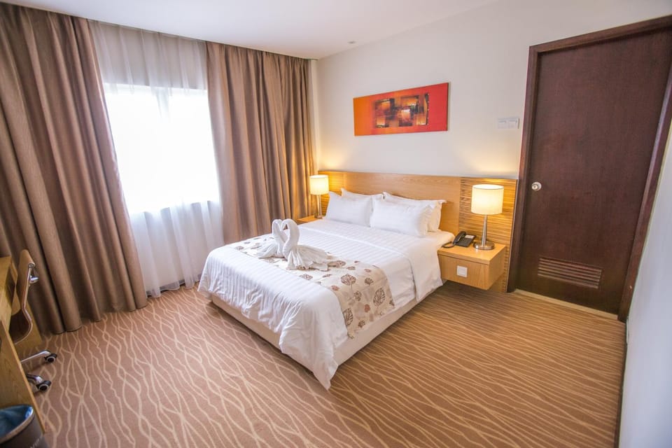 Day, Photo of the whole room